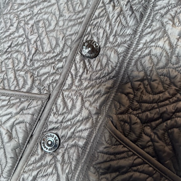 Kids Burberry Black with Trademark Plaid Quilted Jacket Size 2Y - Picture 7 of 16